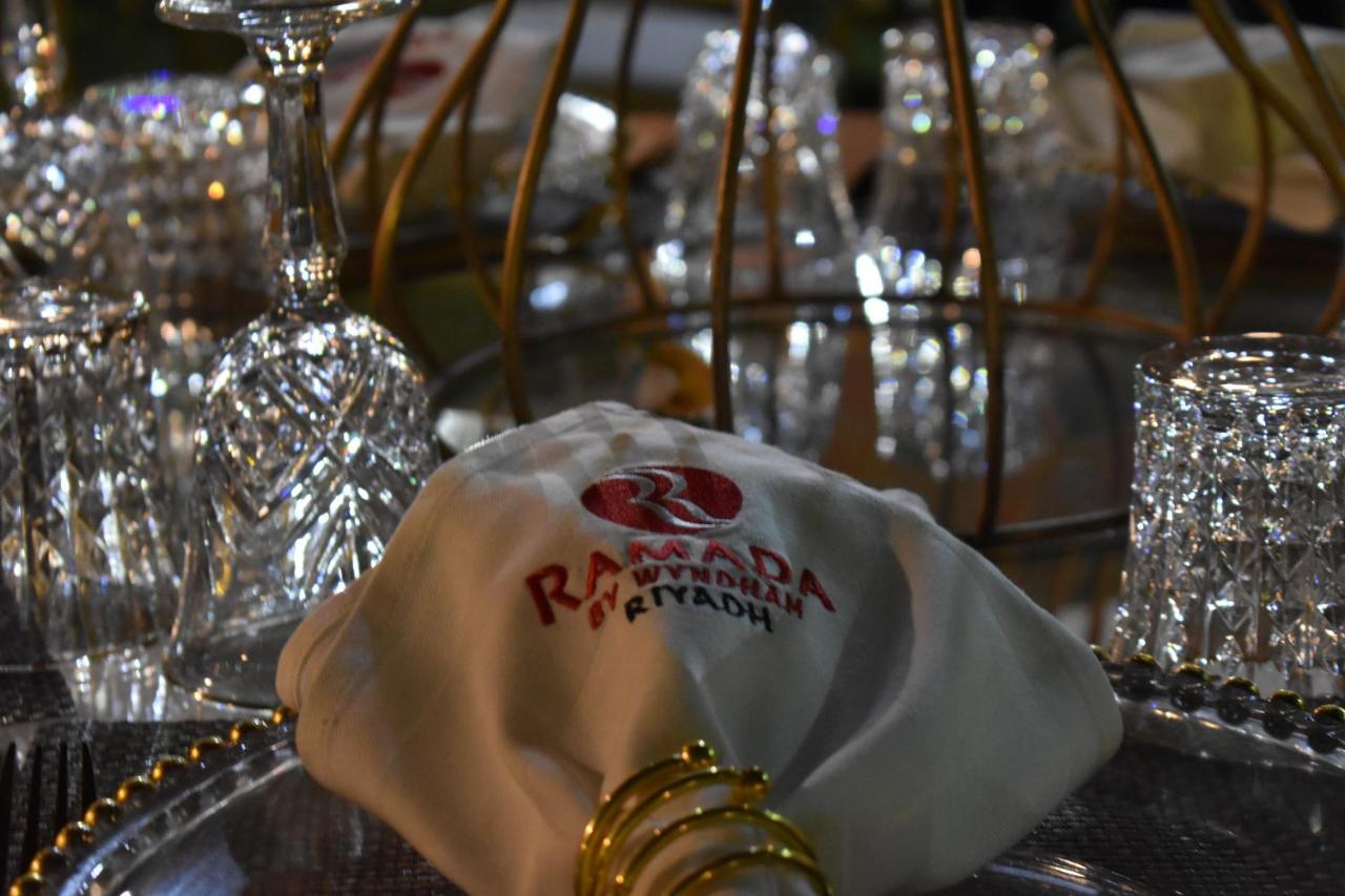 Ramada Riyadh Hotel Екстер'єр фото