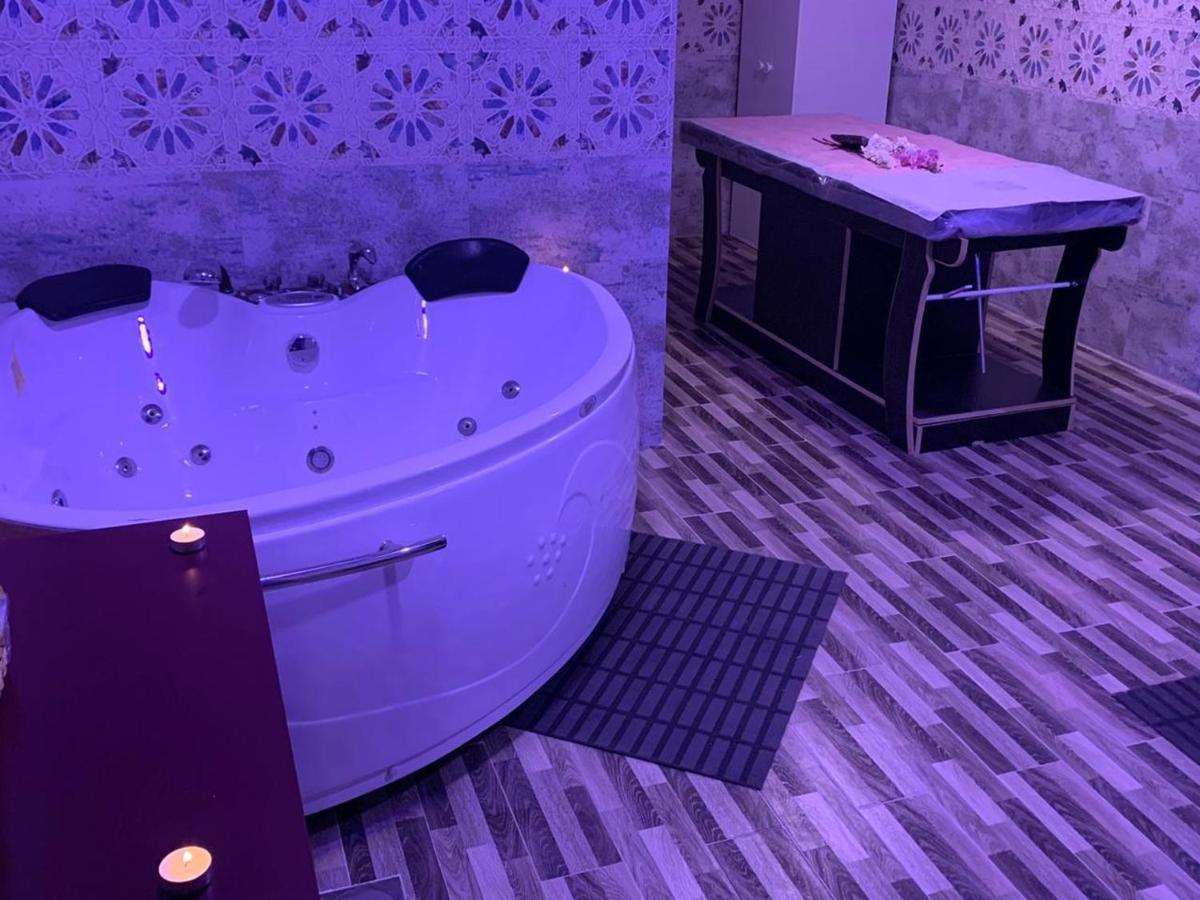 Ramada Riyadh Hotel Екстер'єр фото