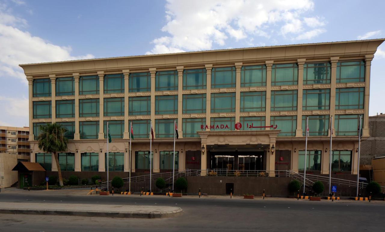 Ramada Riyadh Hotel Екстер'єр фото