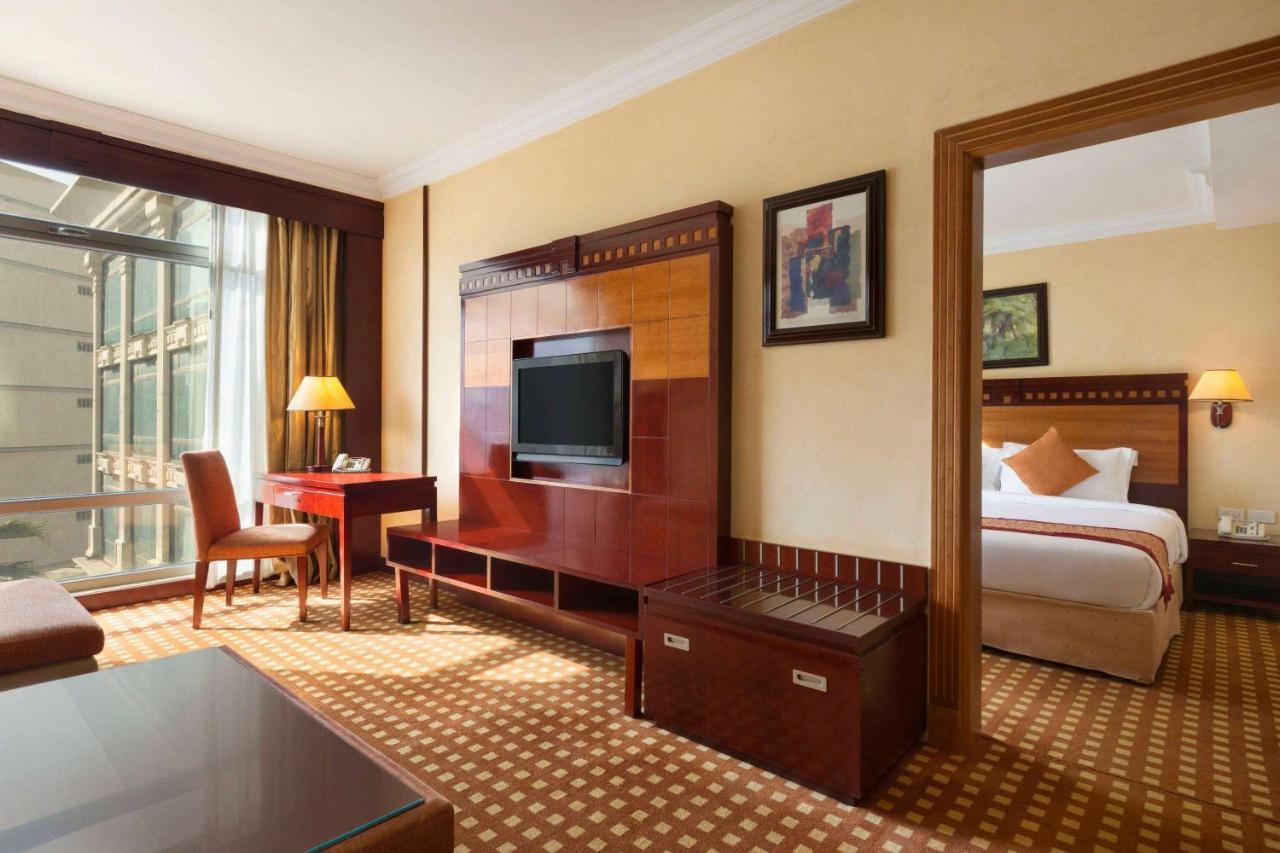 Ramada Riyadh Hotel Екстер'єр фото