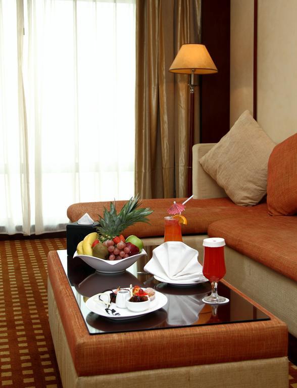 Ramada Riyadh Hotel Екстер'єр фото