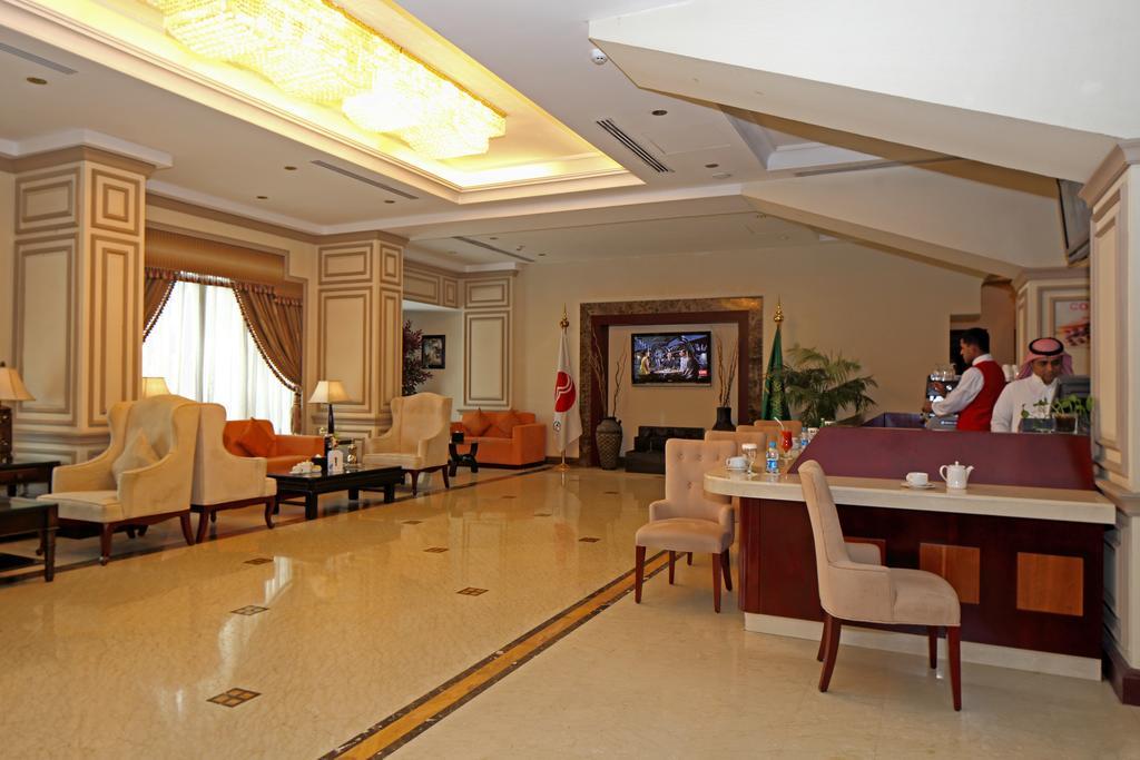 Ramada Riyadh Hotel Екстер'єр фото