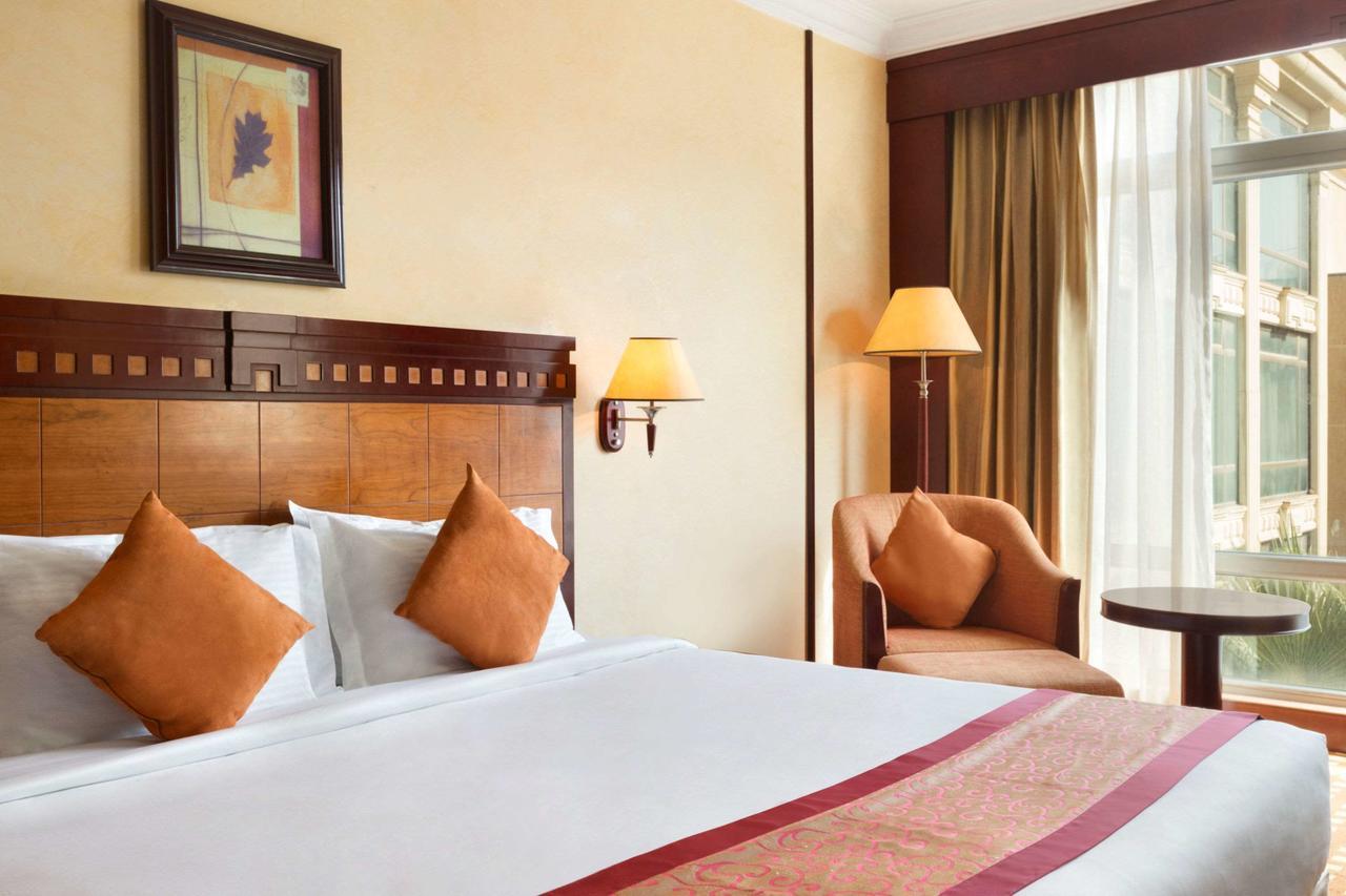 Ramada Riyadh Hotel Екстер'єр фото