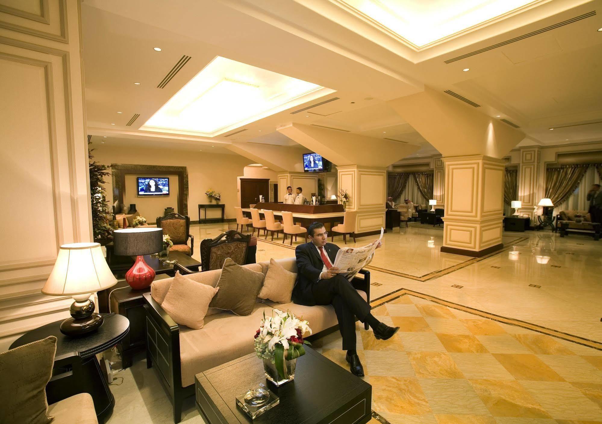 Ramada Riyadh Hotel Інтер'єр фото